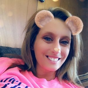 Meet your Posher, Cami